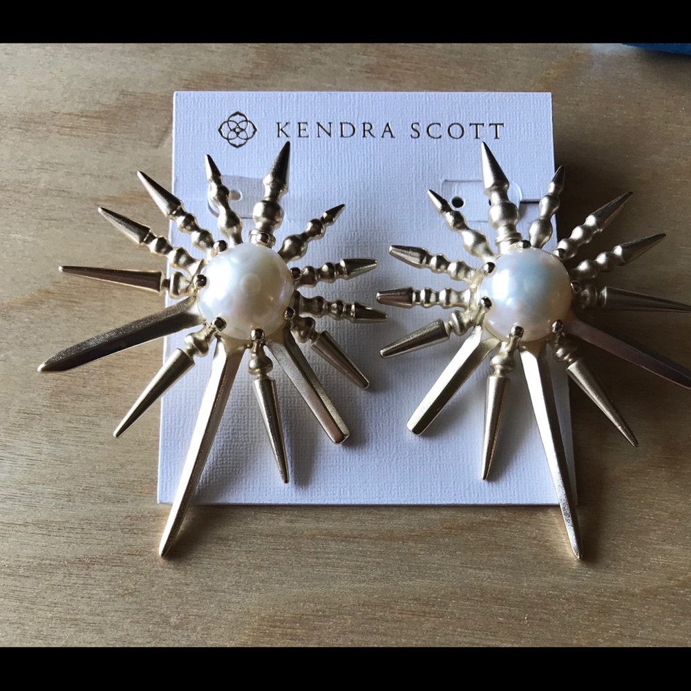 Kendra Scott Starburst Pearl Sayer earrings